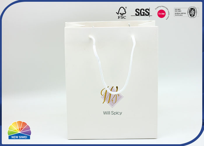 Saco de presente de papel com impressão 4C ecológica e tamanho personalizado com alça de náilon
