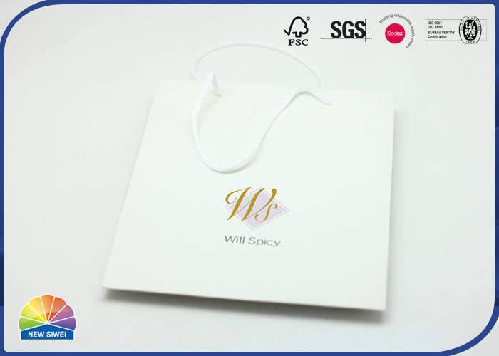 Saco de presente de papel com impressão 4C ecológica e tamanho personalizado com alça de náilon
